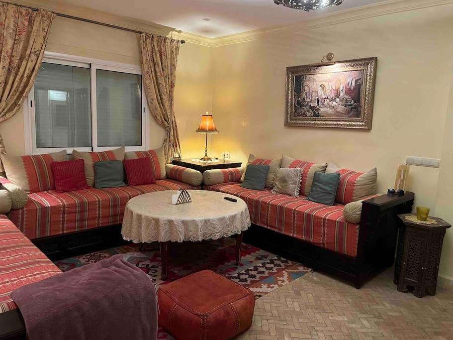Villa De Luxe Familiale Au Emplacement De Tanger, Piscine Privee, Climatisation, Jardin Tropical & Parking - Location In !