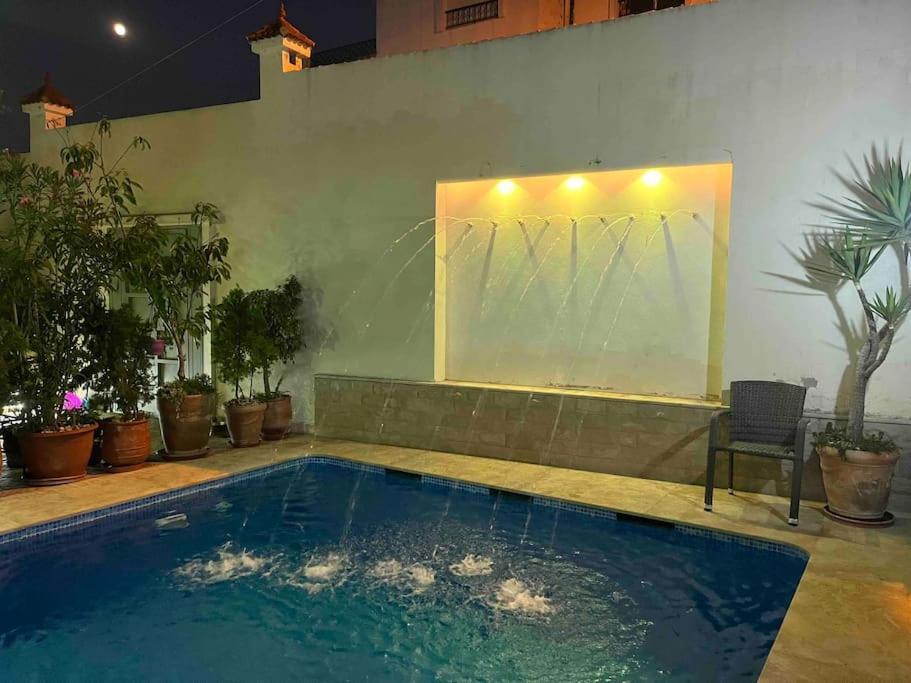 Villa De Luxe Familiale Au Emplacement De Tanger, Piscine Privee, Climatisation, Jardin Tropical & Parking - Location In ! Tanger