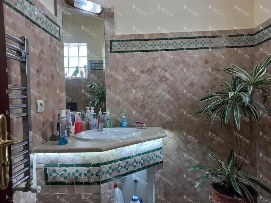 De Luxe Familiale Au Emplacement De Tanger, Piscine Privee, Climatisation, Jardin Tropical & Parking - Location In ! Tanger